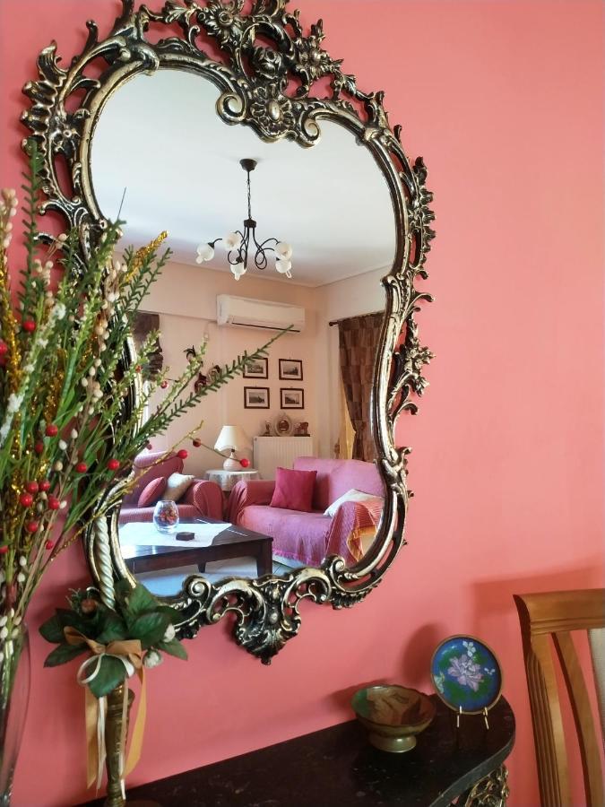 Thalia Apartment In Kalamata, 15' Walk From The City Center And The Beach Exterior foto