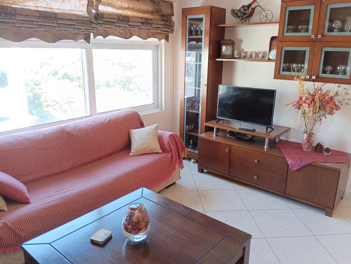 Thalia Apartment In Kalamata, 15' Walk From The City Center And The Beach Exterior foto